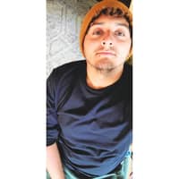 Sitter Profile Image: Edgar M.