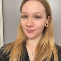 Sitter Profile Image: Kourtney W.