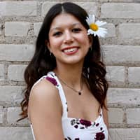 Sitter Profile Image: Abigail C.