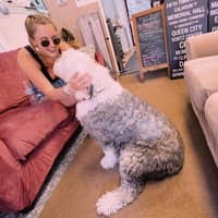 Sitter Profile Image: Victoria T.