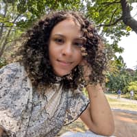 Sitter Profile Image: Geovana R.