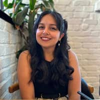 Sitter Profile Image: Simren K.