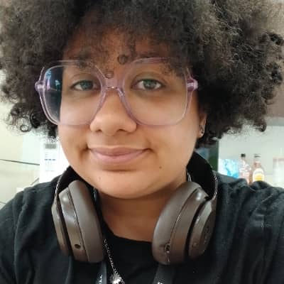 Sitter Profile Image: Tonie W.