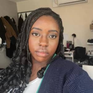 Sitter Profile Image: Elia M.