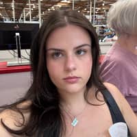 Sitter Profile Image: Viktoria M.