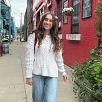 Sitter Profile Image: Samantha W.