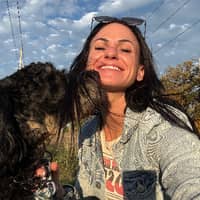 Sitter Profile Image: Lisa B.