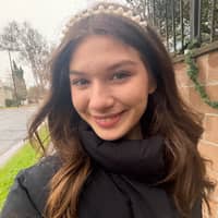 Sitter Profile Image: Keira L.