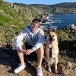 Sitter Profile Image: Javier F.