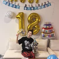 Sitter Profile Image: hong z.