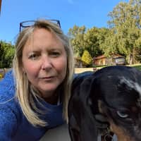 Sitter Profile Image: Victoria L.