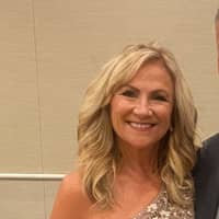 Sitter Profile Image: Laura V.