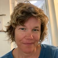 Sitter Profile Image: Jenny L.