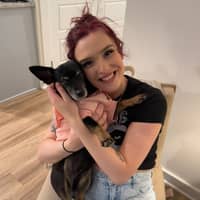 Sitter Profile Image: Isabella B.