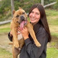 Sitter Profile Image: Mia S.