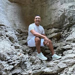 Sitter Profile Image: Christian M.