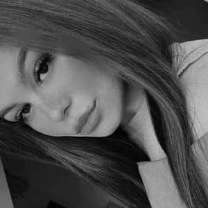 Sitter Profile Image: Cristiane G.