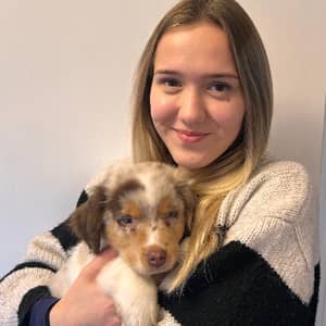 Sitter Profile Image: Annika M.