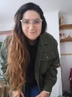 Sitter Profile Image: Vanesa R.
