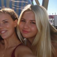 Sitter Profile Image: leah b.