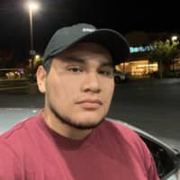 Sitter Profile Image: Enrique Martin C.