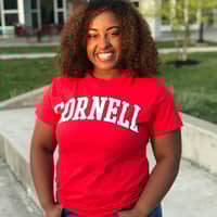 Sitter Profile Image: Victoria W.