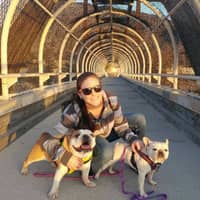 Sitter Profile Image: Lindsey C.