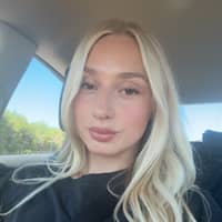 Sitter Profile Image: Samantha R.