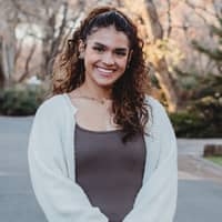 Sitter Profile Image: Sheyenne T.