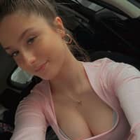 Sitter Profile Image: Madison C.