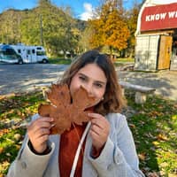 Sitter Profile Image: Madelyn C.