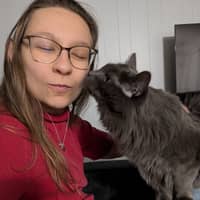 Sitter Profile Image: Leanne B.