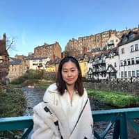 Sitter Profile Image: Emily Ning T.