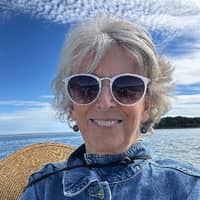 Sitter Profile Image: Cynthia W.