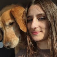 Sitter Profile Image: Valleri L.
