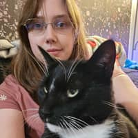 Sitter Profile Image: laura b.