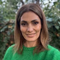 Sitter Profile Image: Petra J.