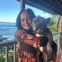 Sitter Profile Image: Dora B.