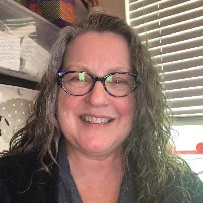Sitter Profile Image: Laurel V.