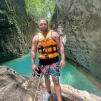 Sitter Profile Image: Clewin C.