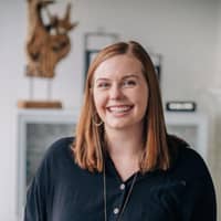 Sitter Profile Image: Julia F.