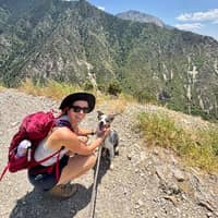 Sitter Profile Image: Courtney W.