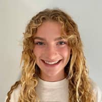 Sitter Profile Image: Summer B.