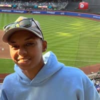 Sitter Profile Image: Mayra H.