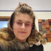 Sitter Profile Image: Hannah D.