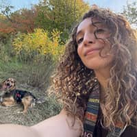 Sitter Profile Image: Alexandra V.