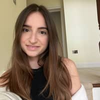 Sitter Profile Image: Hannah C.