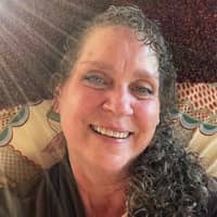 Sitter Profile Image: Linda Y.