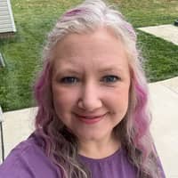 Sitter Profile Image: Joanna E.