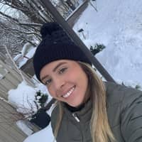 Sitter Profile Image: jacqueline v.